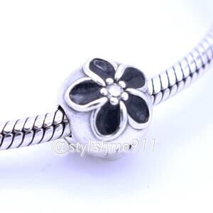 Authentic PANDORA Mystic Floral Clip with Zirconia
